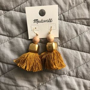 Earring set